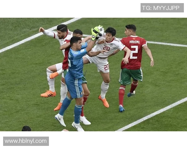 若因维利与圣保罗的激烈对决展现足球魅力与团队精神的巅峰之战